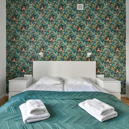 Ltc - Pilsudskiego Przy Bulwarze Lejlighed *