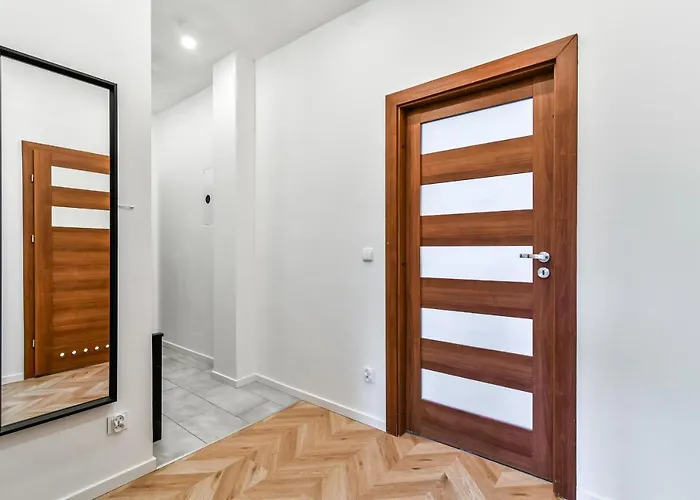 Ltc - Pilsudskiego Przy Bulwarze *